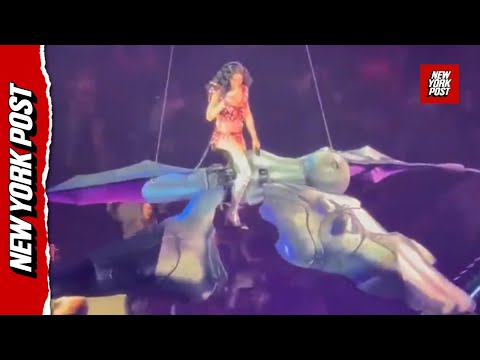 Katy Perry nearly DROPS into the crowd when stage prop malfunctions midair