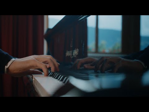 GERSHWIN: "Someone to Watch Over Me", performed by Brandon Goldberg