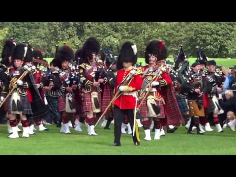 1,000 Marching Pipers Pipe Band Parades Scotland
