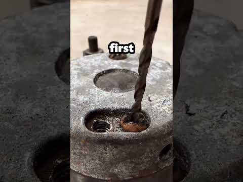 How to Remove a Rusty Screw #trending #facts