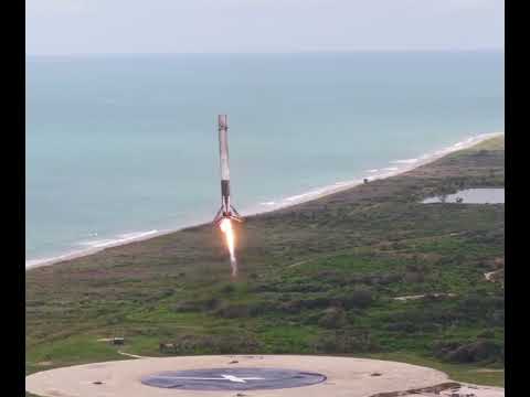Elon Musk's Space X Fake CGI Falcon 9 Rocket lands Itself. Astonishing.. Astonishingly Fake looking
