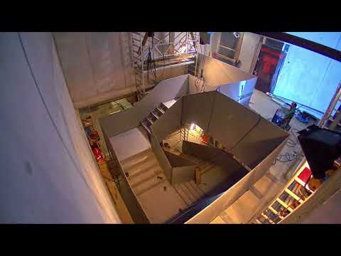 Zeitraffer Einbau Freitragende Wangentreppe mit Bilder