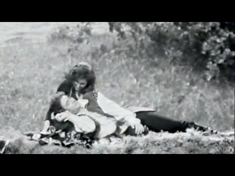 Zina Enişor şi Dorin Teodorescu în opereta Voievodul ţiganilor de Johann Strauss (fiul)