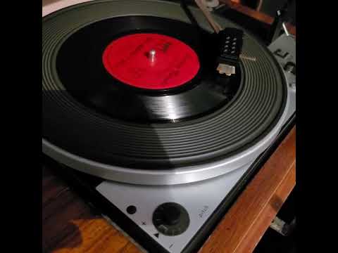 Florcita Motuda - Mujer engrifada (y bella)  single