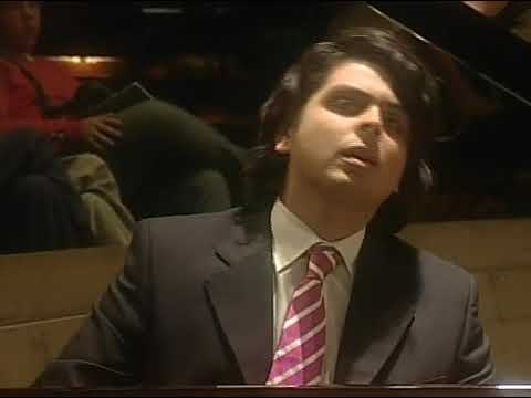 Mozart. Piano Concerto No. 20 in D minor, K466 - Kristhyan Benitez