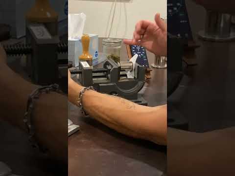 The best small batch rosin press.