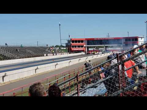 2021 Pure Stock Musclecar Drags: 1970 426 Hemi Cuda vs 1969 Pontiac GTO 400 Ram Air IV