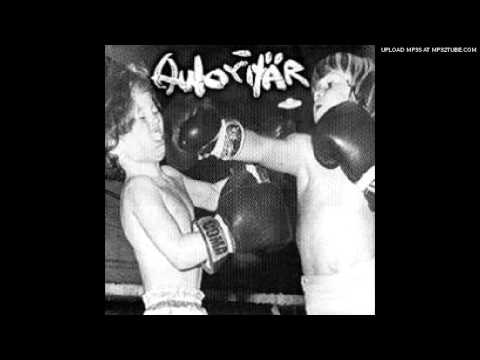 Autoritär - Vollgeschissene Uniform