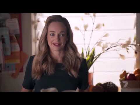 Tori, Marilyn, Ari, Baby Grace scene ep 7627