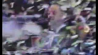 "36 Countdown &amp; Auld Lang Syne" - Live At: Madison Square Garden (January 01, 2000) | Pro-Shot Video
