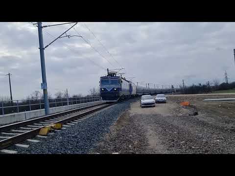 EA 637 intrând în Radna cu iR 1765