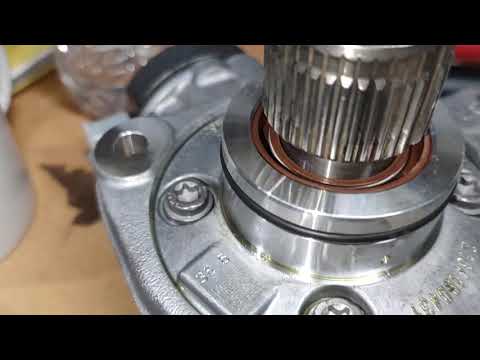 Audi Q7 VW Porsche 3.0L V6 diesel - Lining up high pressure pump sprocket spline