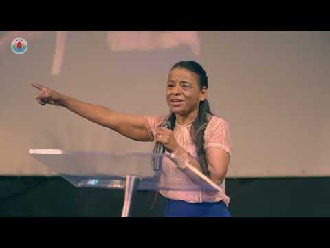 Valquíria Oliveira - A Noite Vai Passar / Céu de Bronze / Jesus Está Aqui