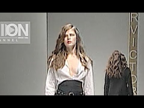 VICTOR VICTORIA Spring Summer 2001 Milan - Fashion Channel