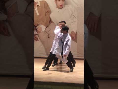 190127 크나큰 지훈 직캠 - Lonely Night