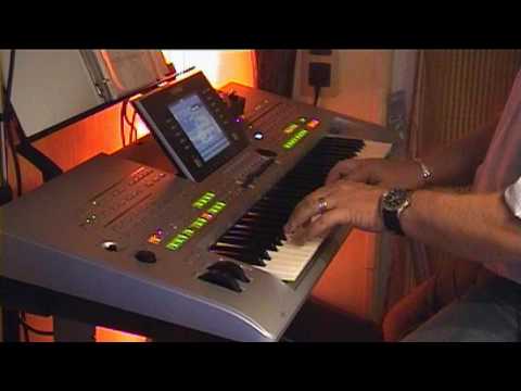 The Last Waltz - Tyros 3