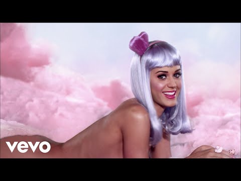 Katy Perry - California Gurls (Feat. Snoop Dogg)