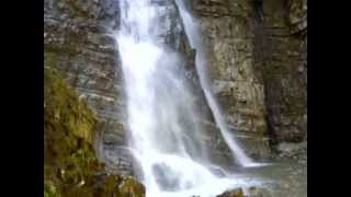 preview picture of video 'Манявский водопад, отдых в Карпатах / Manyavsky waterfall, Carpathians'