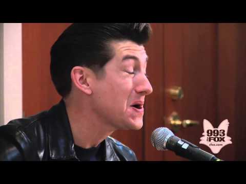 Arctic Monkeys - Do I Wanna Know? (Fox Uninvited Guest)