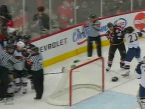 Jim Slater vs Jarkko Ruutu Dec 16, 2008