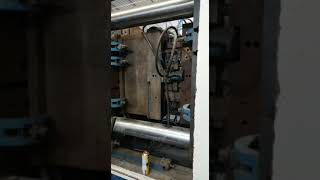 Injetora PTX 570 Ton Injeta Peças Grandes de PVC - Vídeo