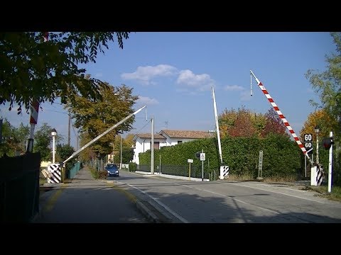 Spoorwegovergang Montebelluna (I) // Railroad crossing // Passaggio a livello