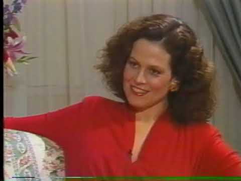 INTERVIEWS ABOUT... GORILLAS IN THE MIST - SIGOURNEY WEAVER, BRYAN BROWN, MICHAEL APTED