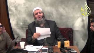 هل ستر العورة شرط في الصلاة ام واجب image