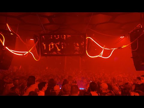 Solomun playing Tom Zeta  - Strike Your Fears Down