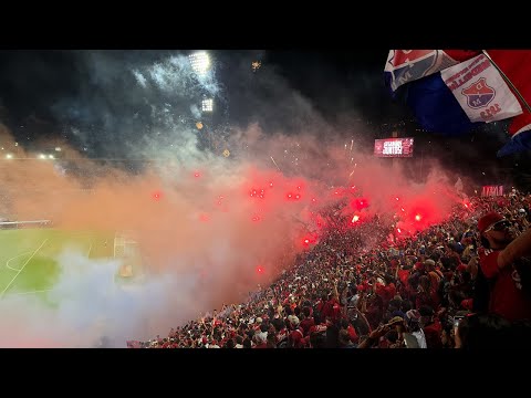 "Final Medellín vs Santa Fe 2025 / Somos La Hinchada Olvidada por Dios" Barra: Rexixtenxia Norte &bull; Club: Independiente Medellín
