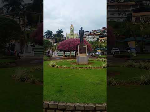 praça de divino mg