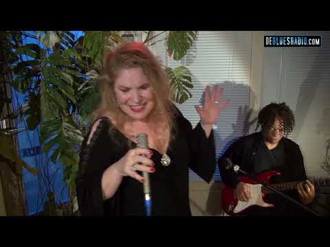 Jan James - Interview and unplugged - live at DBR