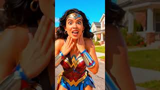 Supergirl CONSEGUE ver o Homem Aranha sem MASCARA! 🤭❤ #spiderman #supergirl #shorts