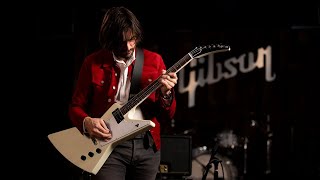 Video thumbnail for Gibson '70s Explorer | First Impressions with Brian Bell (Weezer) by Guitar Center