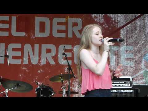 Donauinselfest 2016 - Anne S - Ein Hoch auf