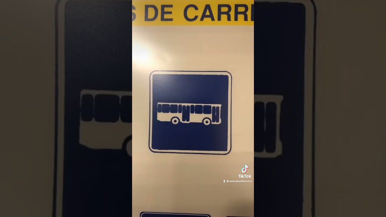 🤷‍♂️ señal de carril BUS y PARADA de autobús 👈 #short