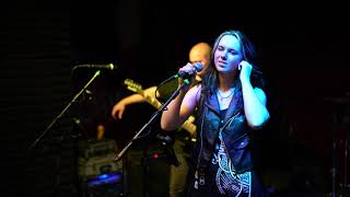 Video I Wish I Had an Angel - zpěv Daniela Ulrichová a Martin Máslo