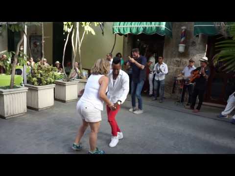 Rodnier kindelan y Elena Panchana,  Son de la loma, Habana Cuba