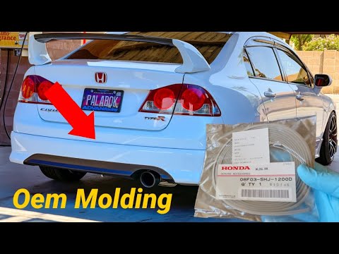 Montage der OEM-Zierleiste an der Civic Si HFP Hecklippe