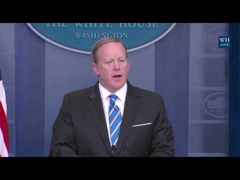 Spicer Cuts Off Questions On Trump Recordings
