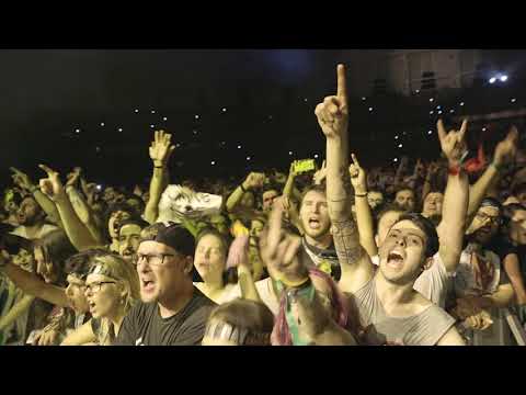 download lagu mp3 mp4 Green Day South America Tour, download lagu Green Day South America Tour gratis, unduh video klip Green Day South America Tour