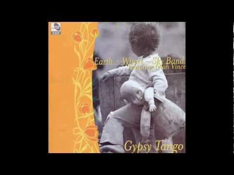 Earth   Wheel   Sky Band Feat  Olah Vince   Apsolut Romantic