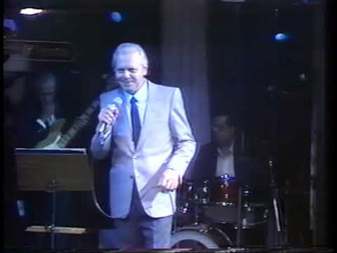 Dick Farney - Romântico - Ao Vivo no Inverno e Verão - Agosto de 1986