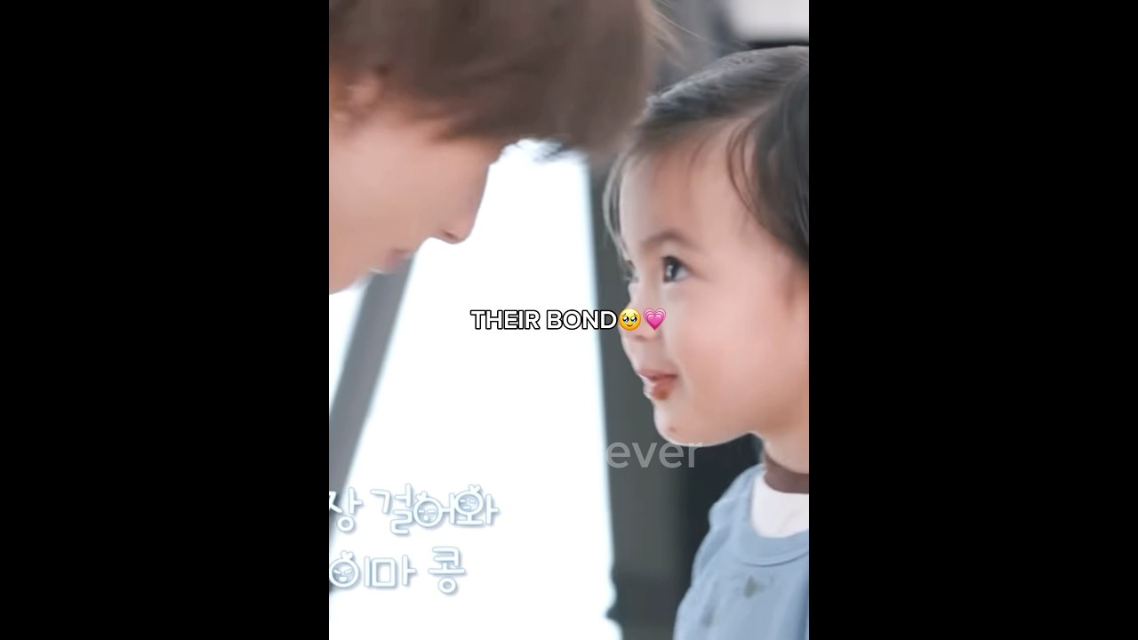 MY HEART IS EXPLODING🥹💗💗#hyunjin#straykids#skzcode#kpop#relatable#trending#cute#baby#trending