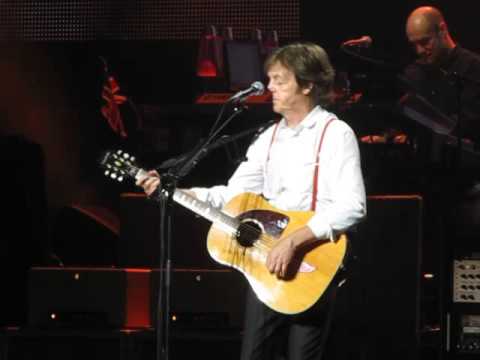 Paul McCartney - Something - George Harrison Tribute (Live in Montreal, 2011) HQ