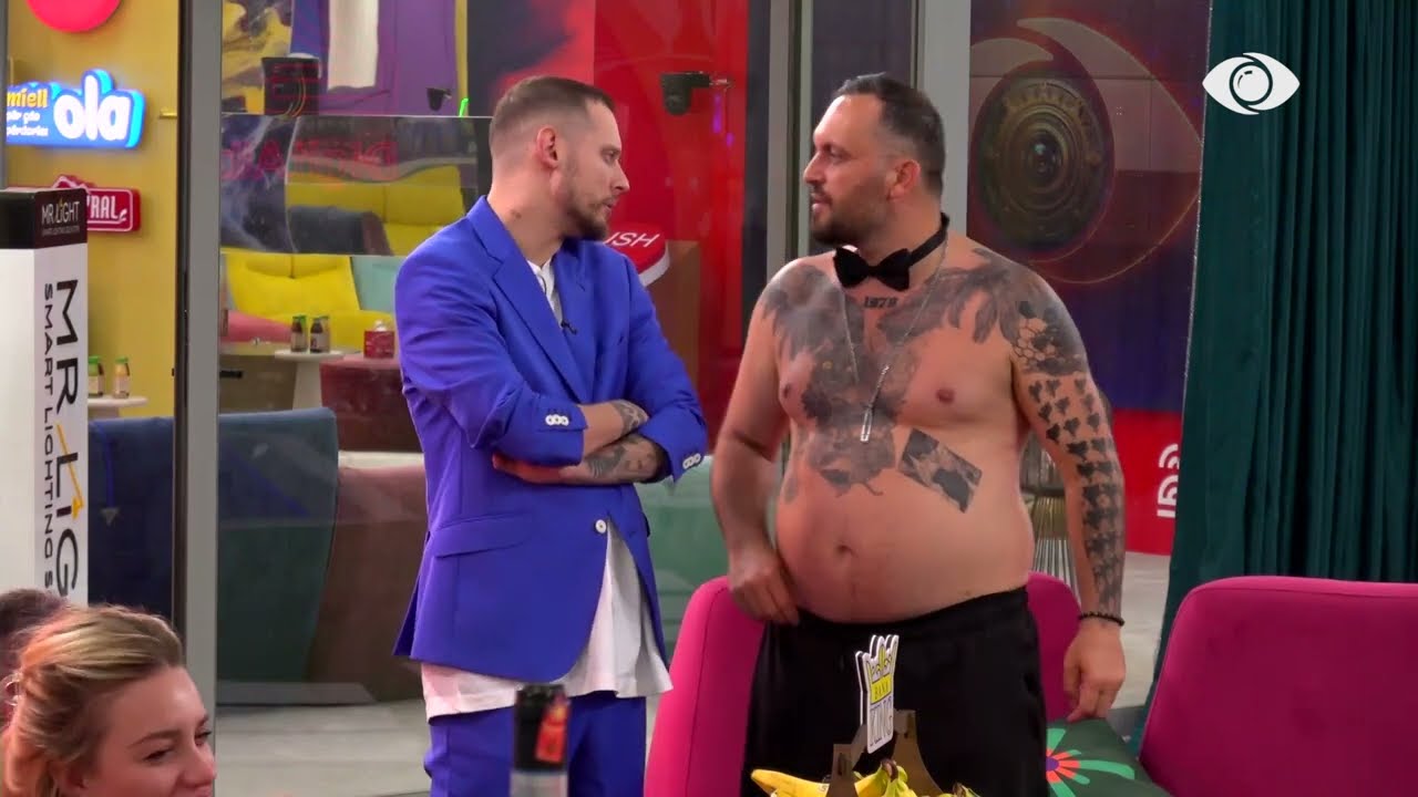 Natën dixhej/ I zhveshur dhe me papion në qafë, Liami kërcen për Lidin: Po bëj animatorin