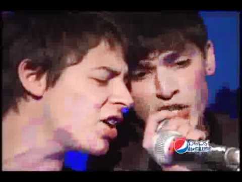 009-s1-cellophone folks.flv