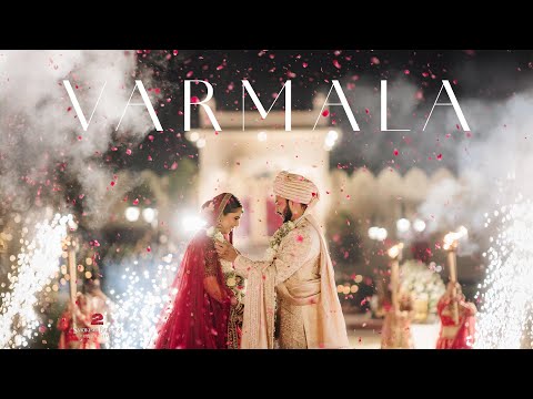 RED REGAL REMARKABLE // Varmala // Jaipur //  Ayush & Ayushee