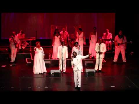 GOLDEN VOICES OF GOSPEL - Walking in Memphis - Gospelversion