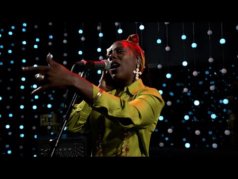 La Dame Blanche - Veneno (Live on KEXP)